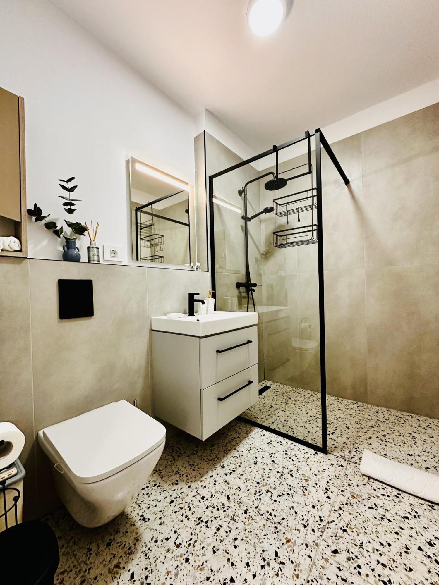 Luxroom In Greenfuture Синая Экстерьер фото